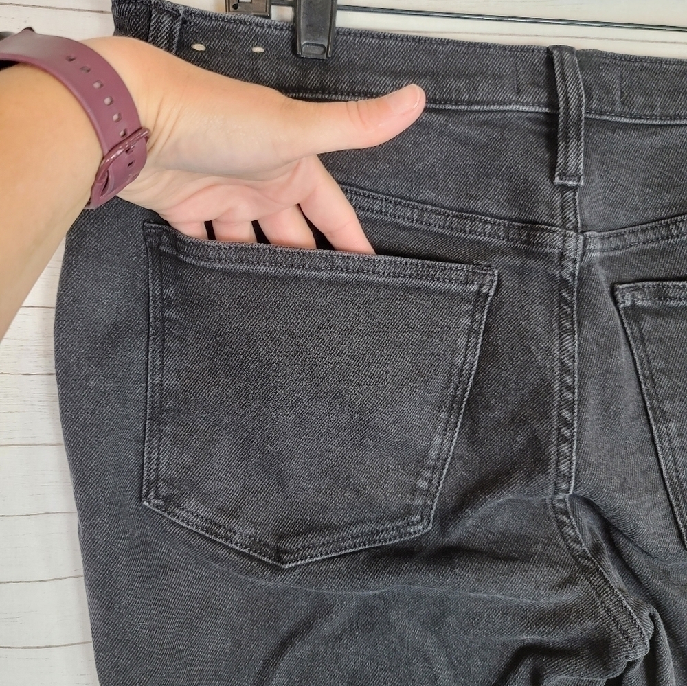 MADEWELL MID-RISE KICK OUT JEANS IN RINSED BLACK, SZ 31 - Picture 8 of 16